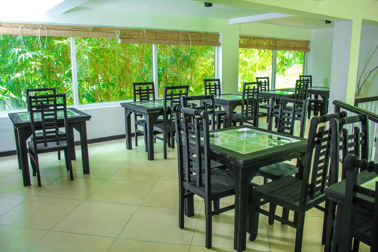 Villa Dewasiri Unawatuna Exteriör bild