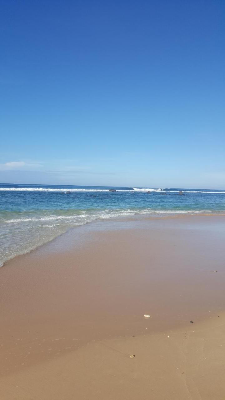 Villa Dewasiri Unawatuna Exteriör bild