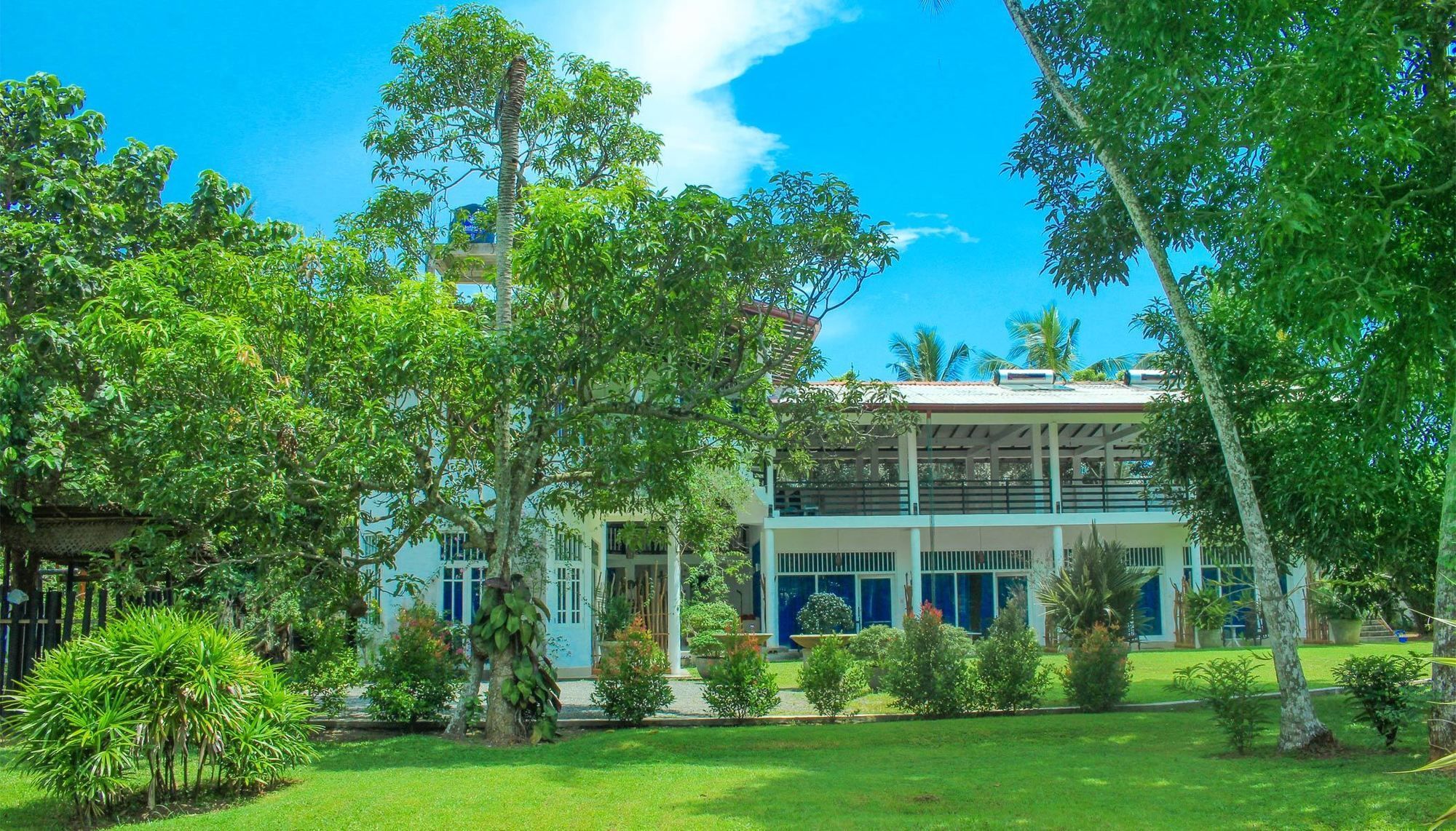 Villa Dewasiri Unawatuna Exteriör bild